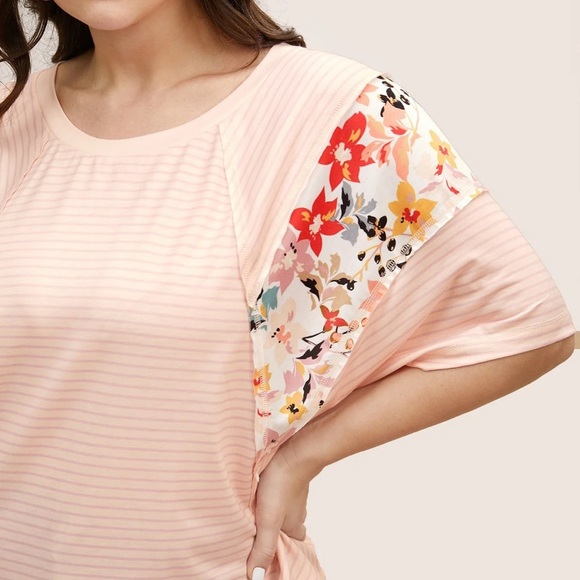 BloomChic Plus Size 3XL Crew Neck Striped Patchwork Floral Print T-shirt us22 - Picture 3 of 7